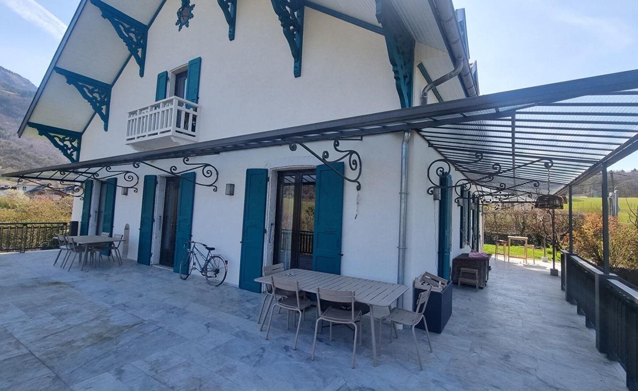 Maison à vendre, 255m², Talloires