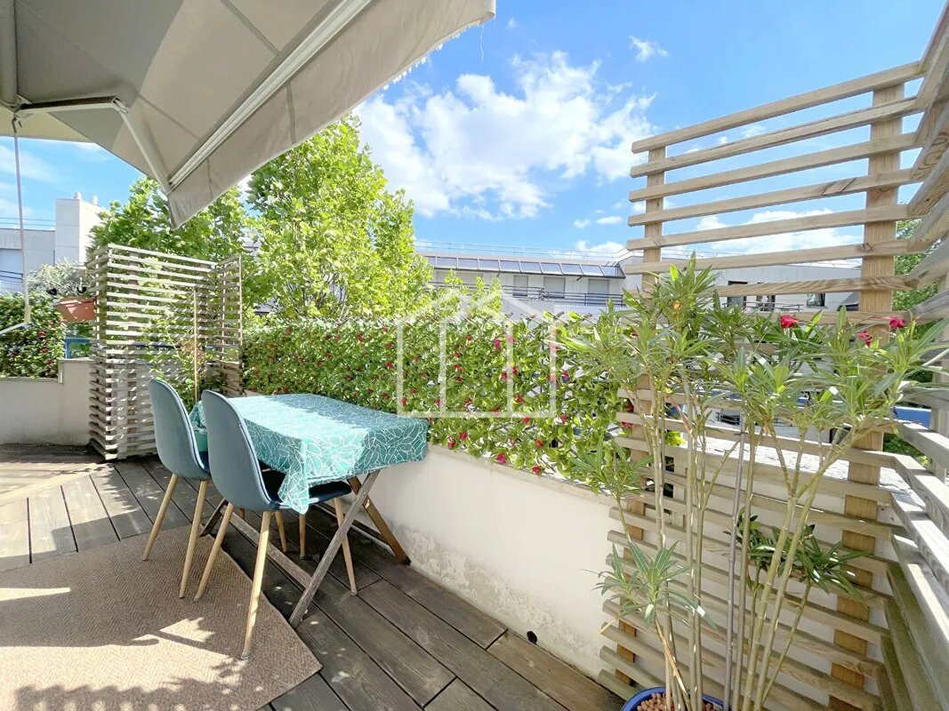 Appartement à louer, 69m², Suresnes