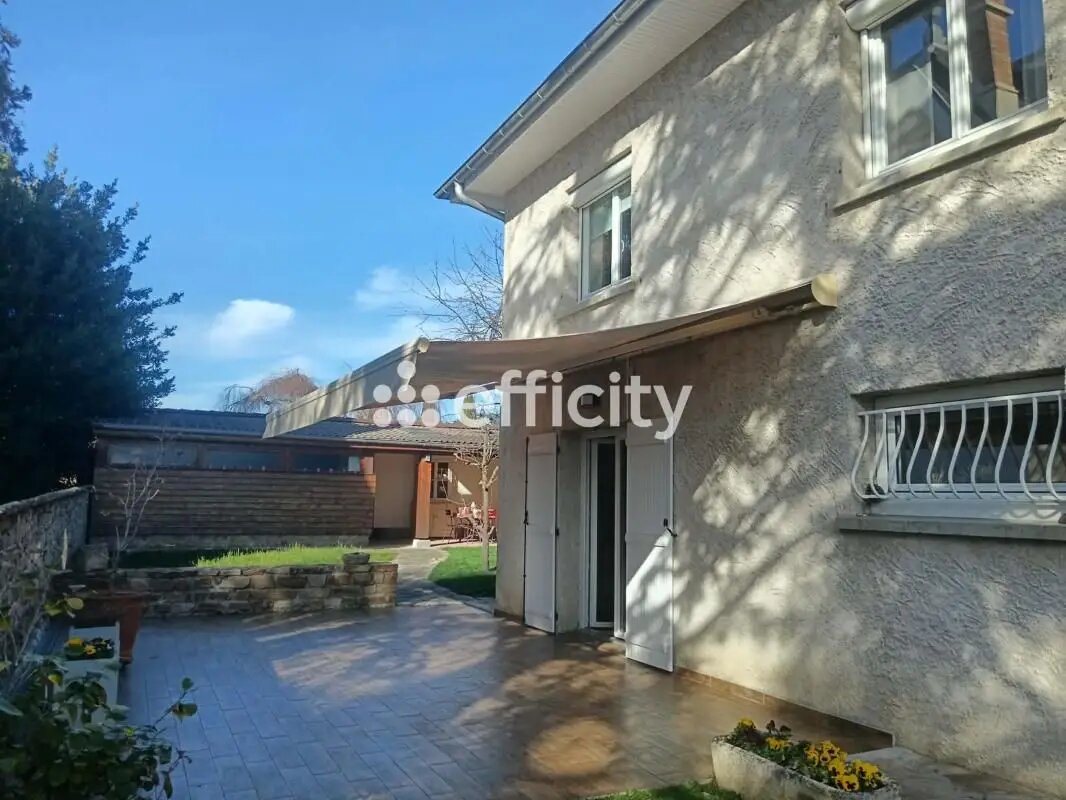Maison à vendre, 203m², Saint-Just-Saint-Rambert