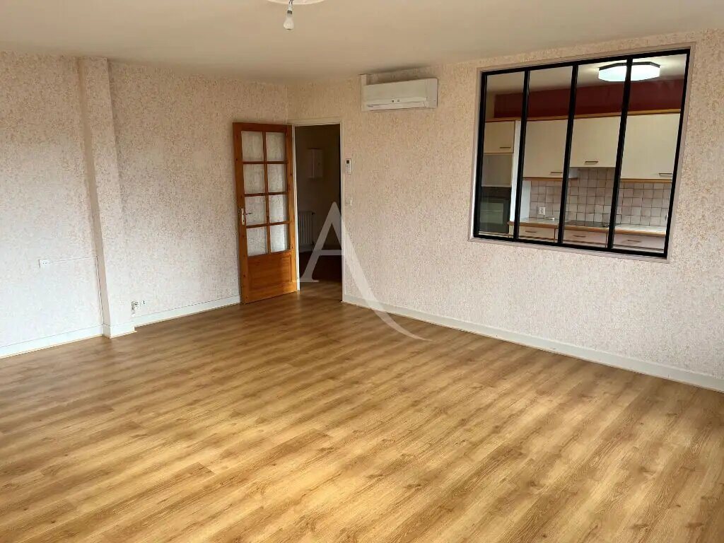Appartement à louer, 106m², Salbris