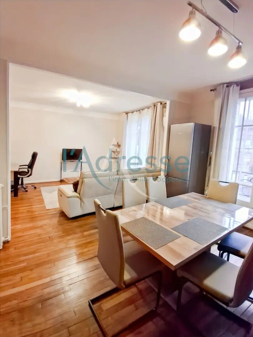 Appartement à louer, 68m², Suresnes