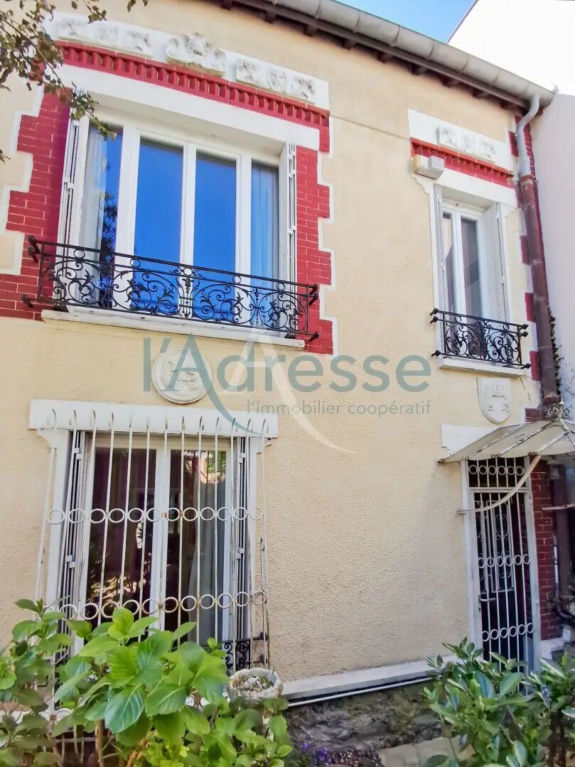Maison à vendre, 123m², Suresnes