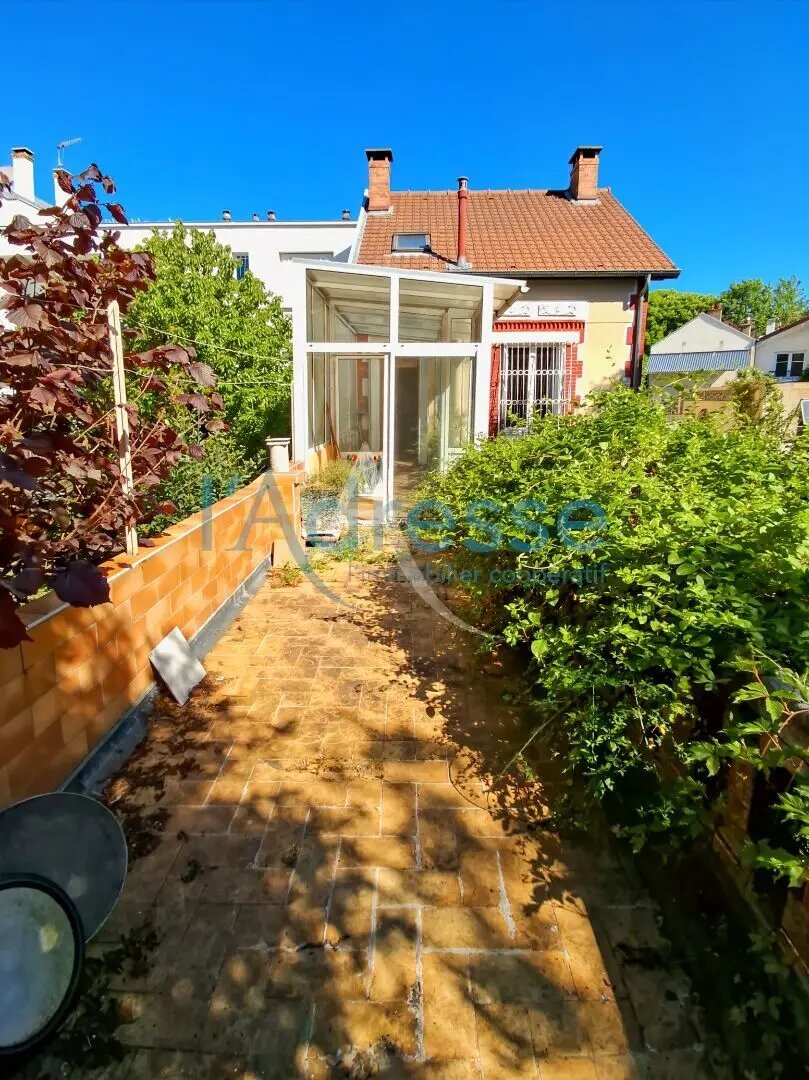 Maison à vendre, 123m², Suresnes