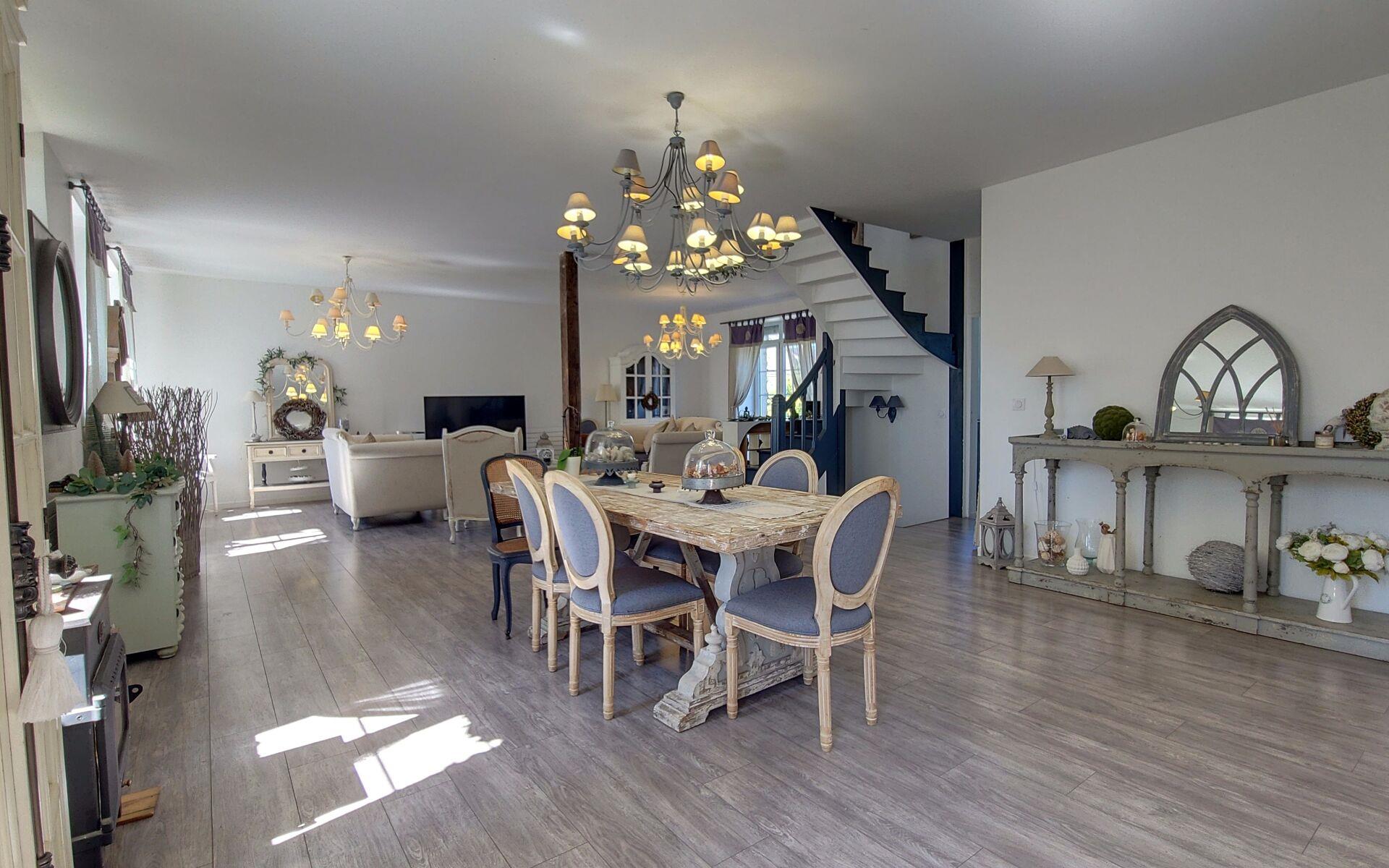 Maison à vendre, 238m², Genlis
