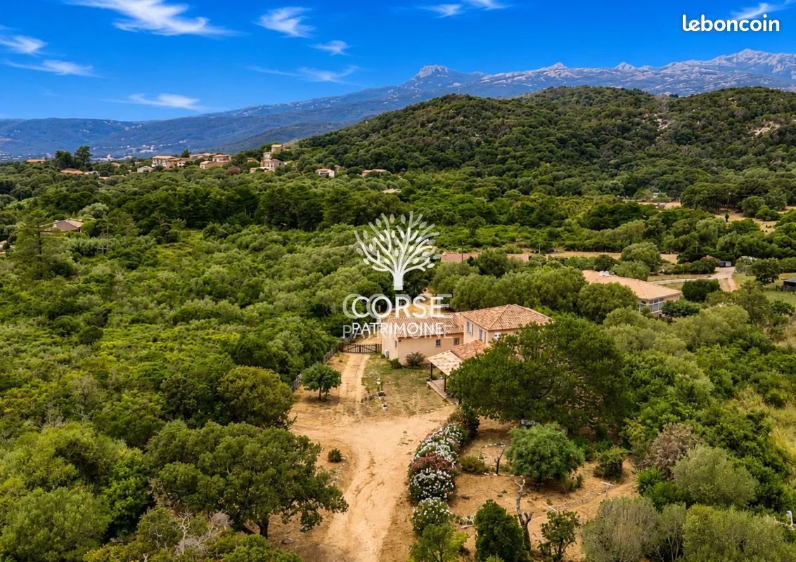 Maison à vendre, 185m², Figari