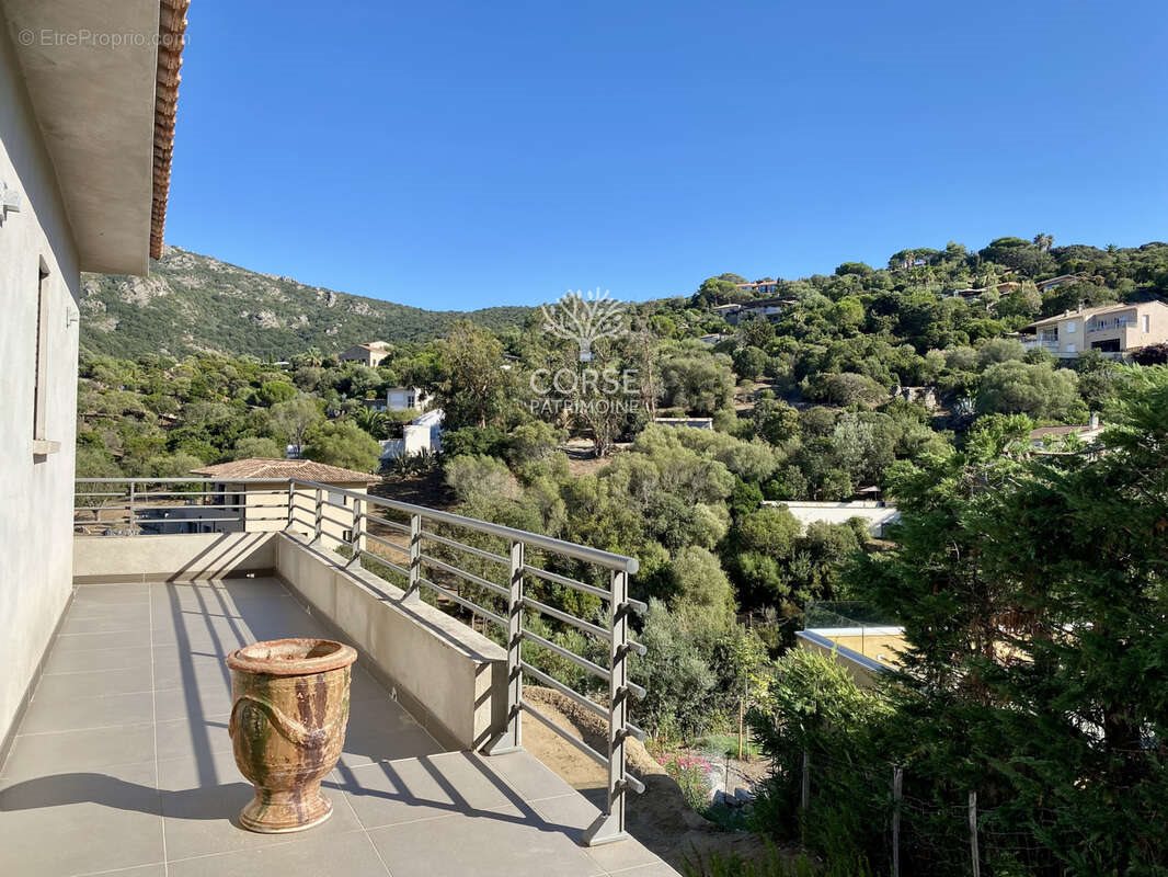 Maison à vendre, 154m², Belvédère-Campomoro