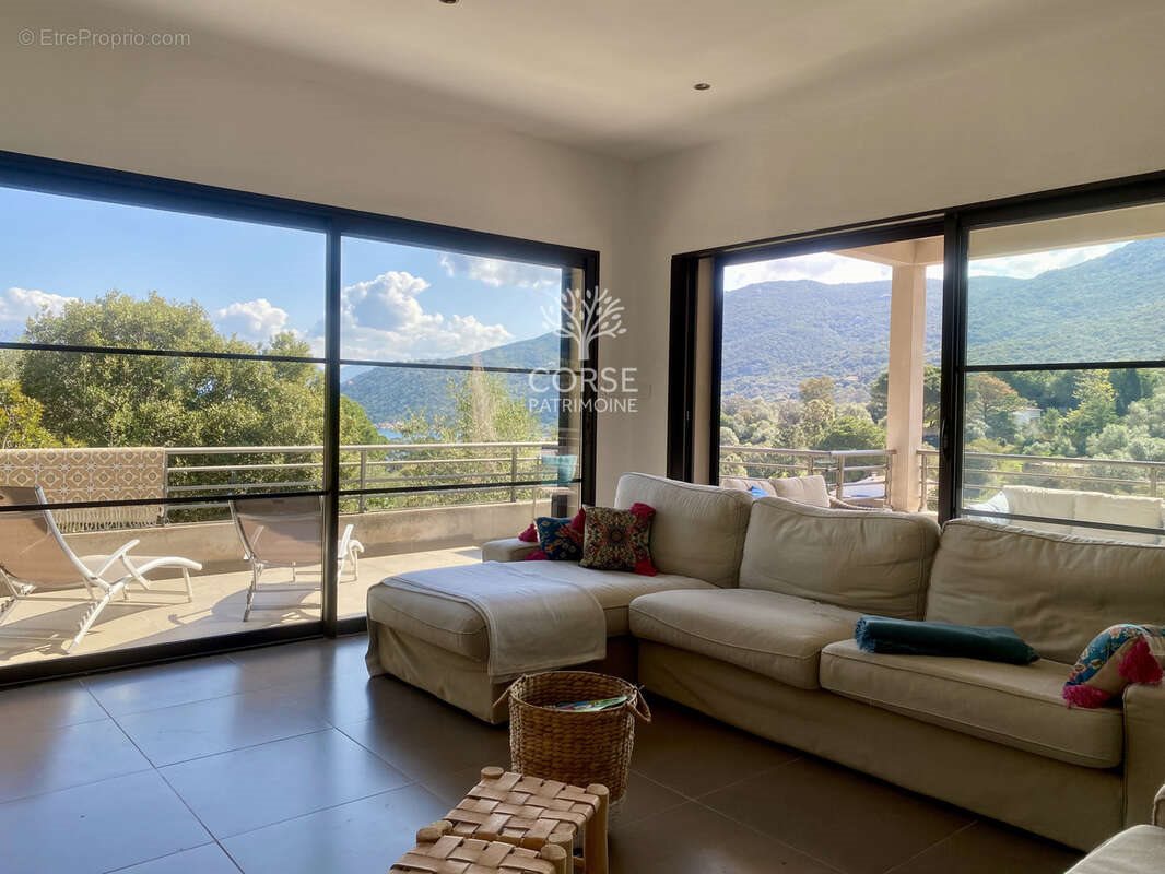 Maison à vendre, 154m², Belvédère-Campomoro