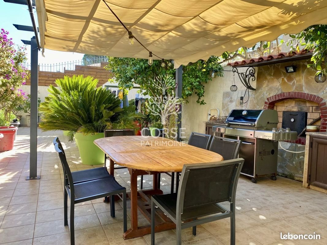 Maison à vendre, 207m², Sartène