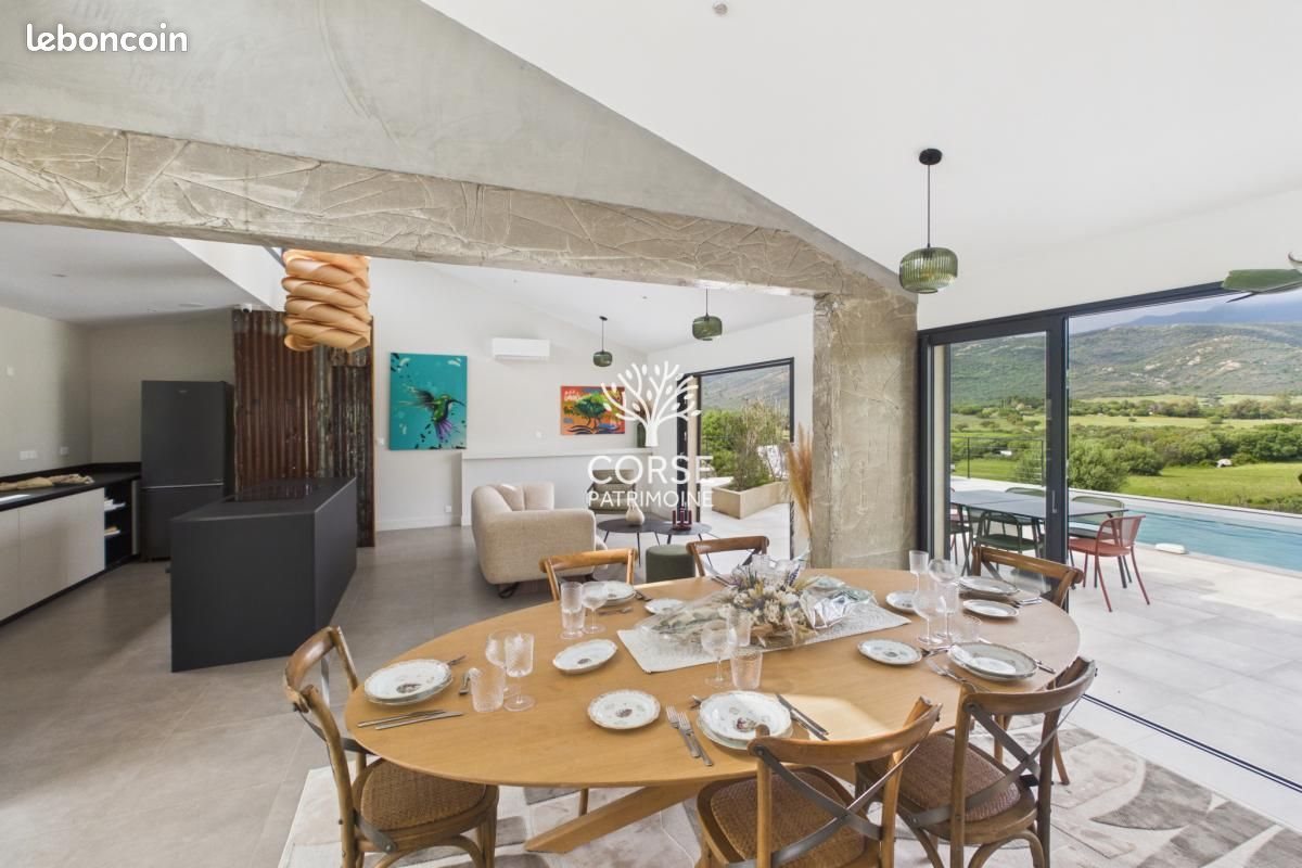 Maison à vendre, 130m², Pianottoli-Caldarello