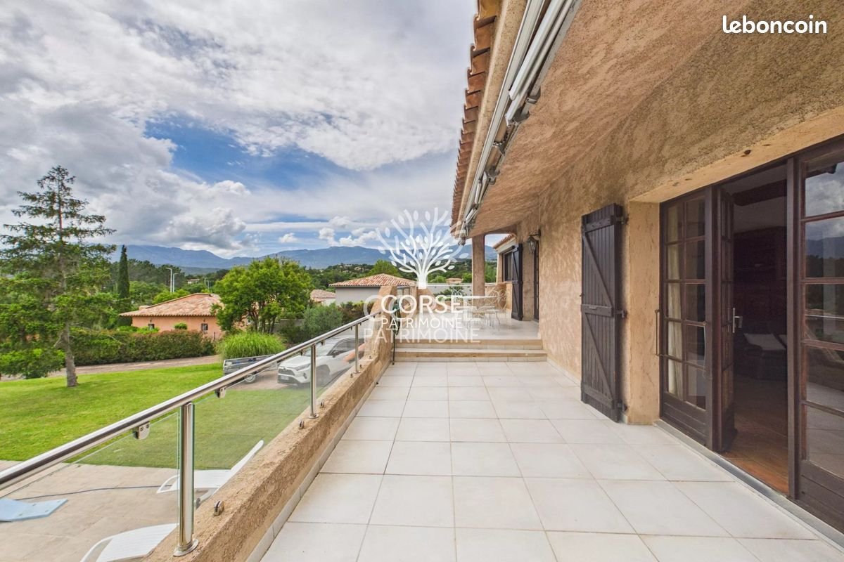 Maison à vendre, 250m², Porto-Vecchio