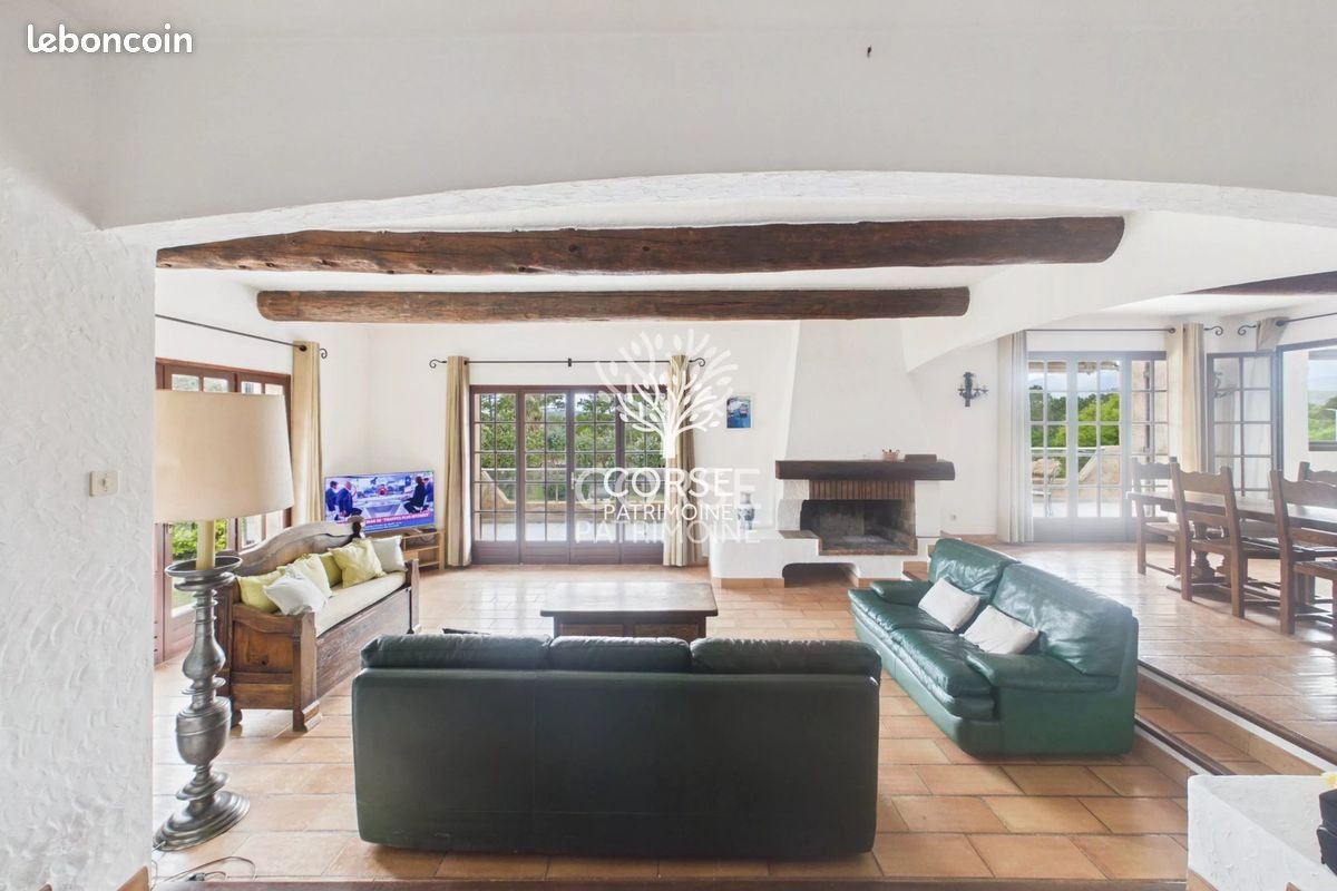 Maison à vendre, 250m², Porto-Vecchio
