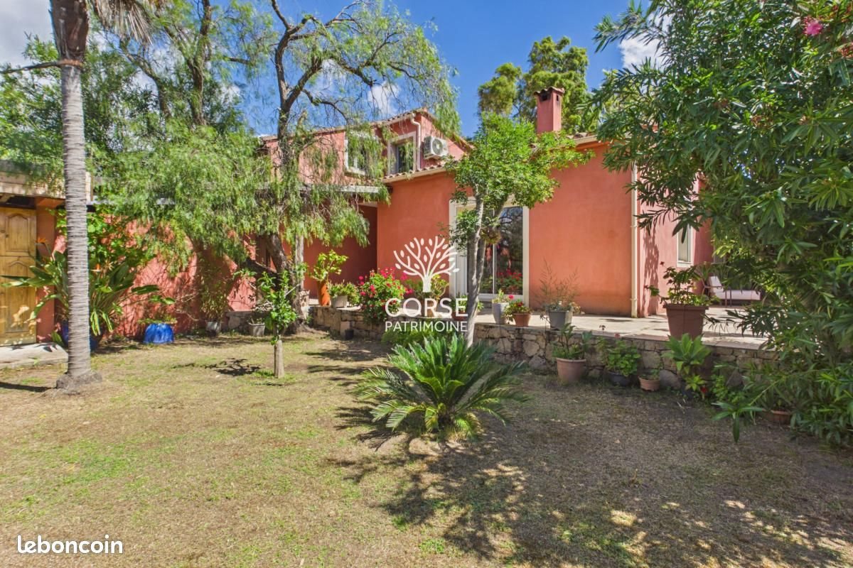 Maison à vendre, 160m², Porto-Vecchio
