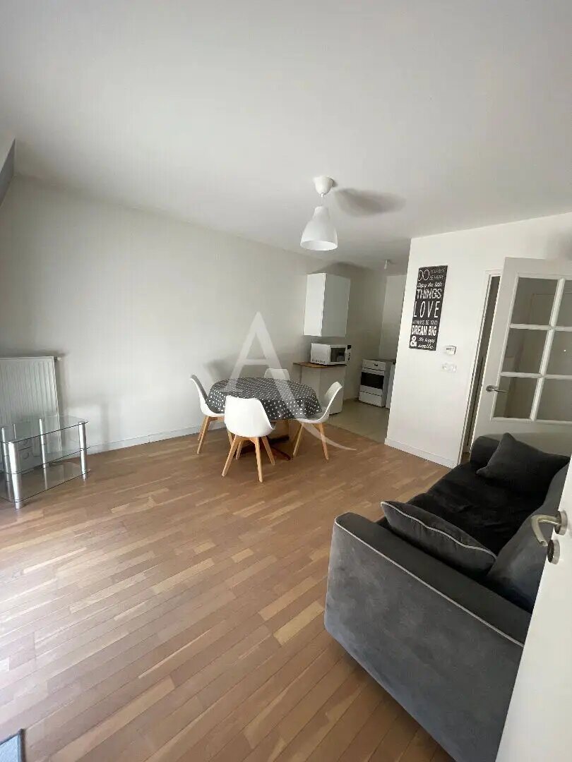 Appartement à louer, 38m², Châtillon