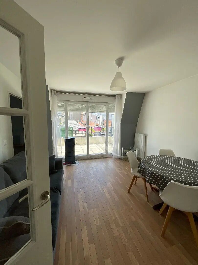 Appartement à louer, 38m², Châtillon