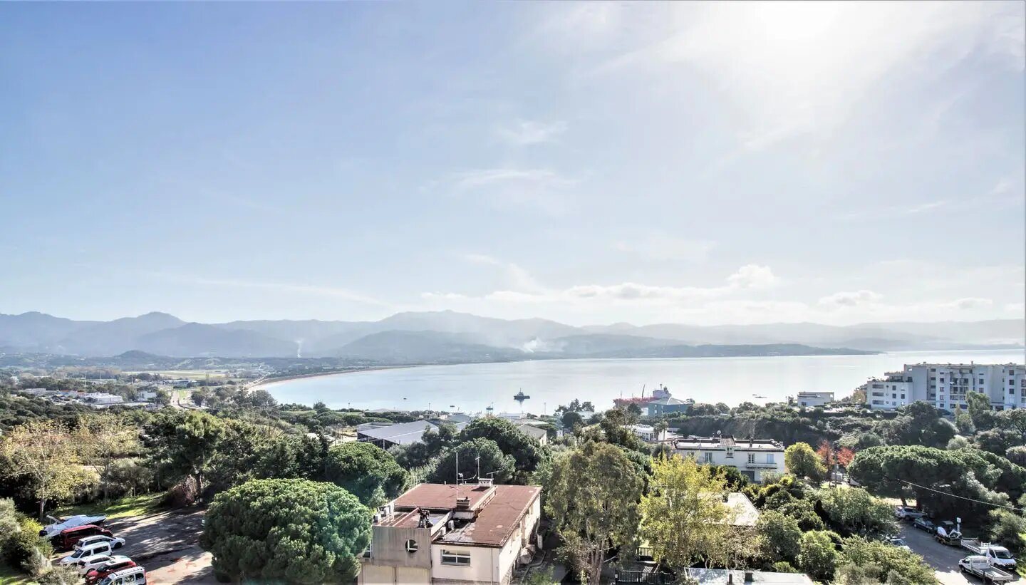 Appartement à louer, 43m², Ajaccio