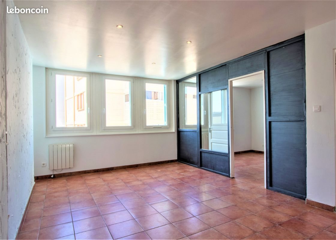 Appartement à louer, 77m², Ajaccio