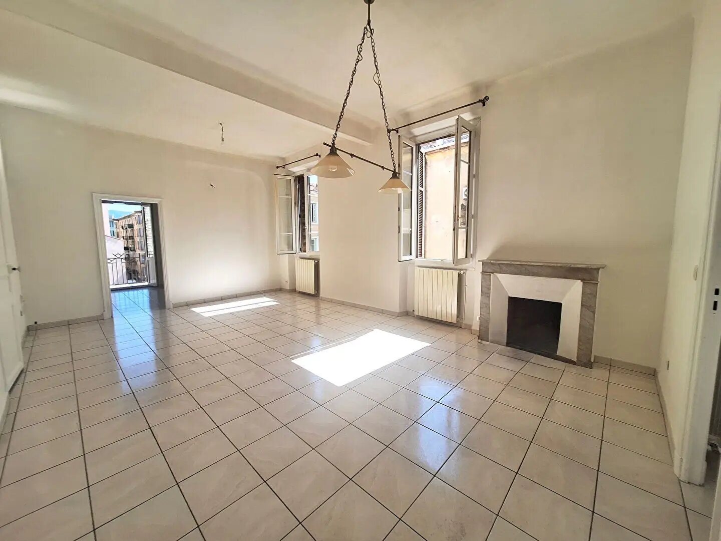 Appartement à louer, 75m², Ajaccio