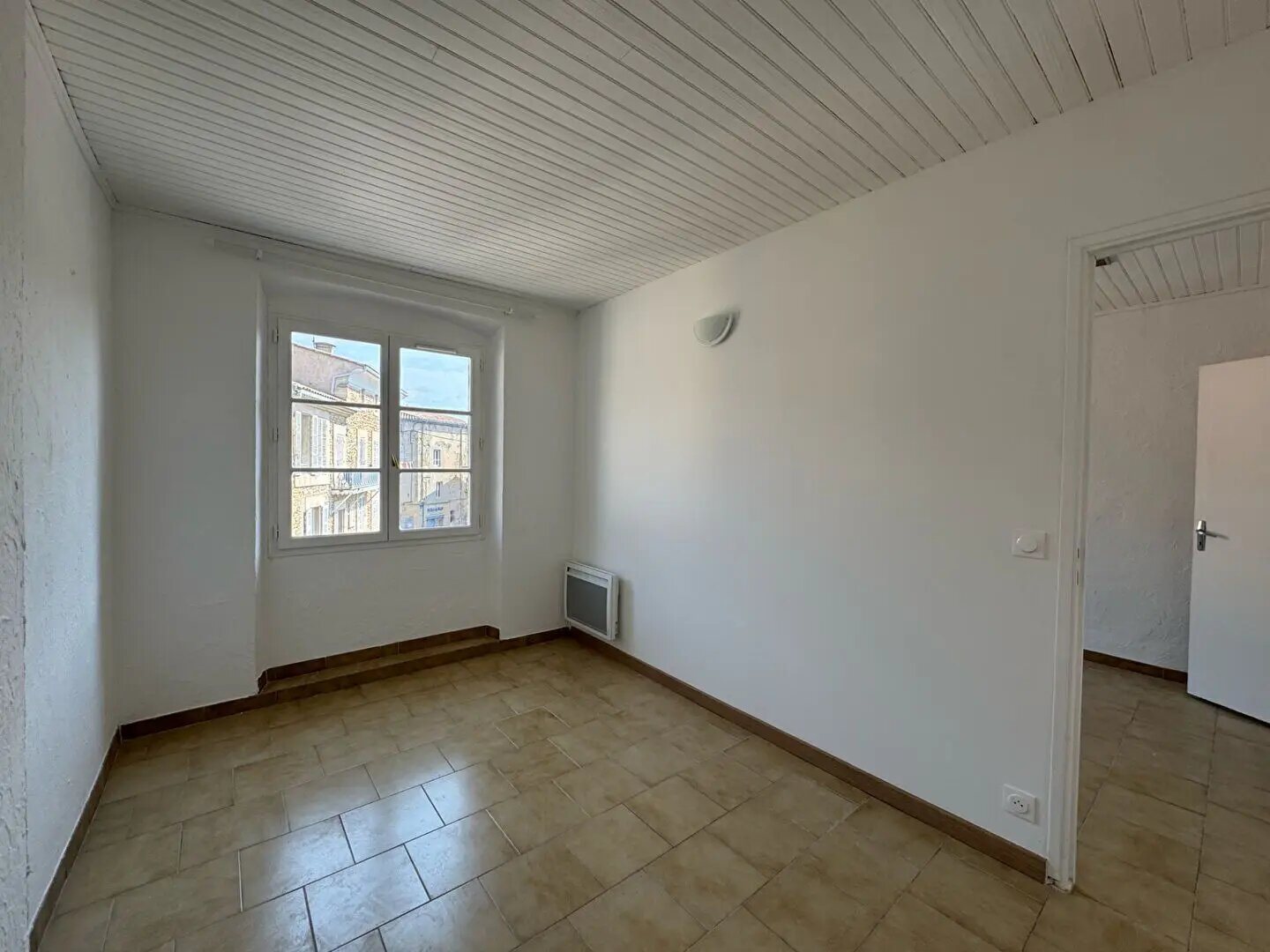Appartement à louer, 70m², Lambesc