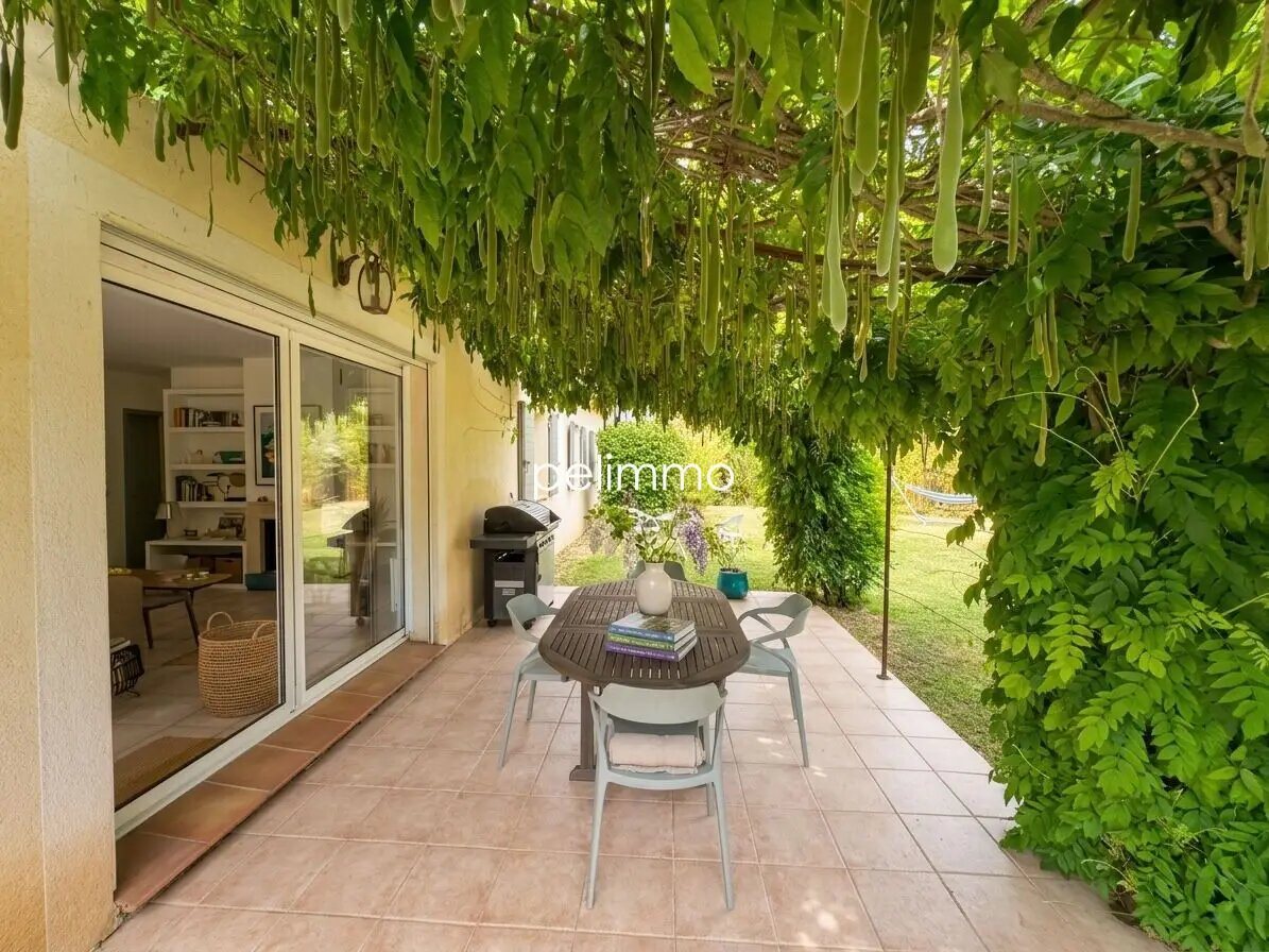 Maison à vendre, 124m², Charleval