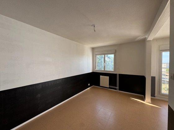 Appartement à louer, 76m², Gueugnon