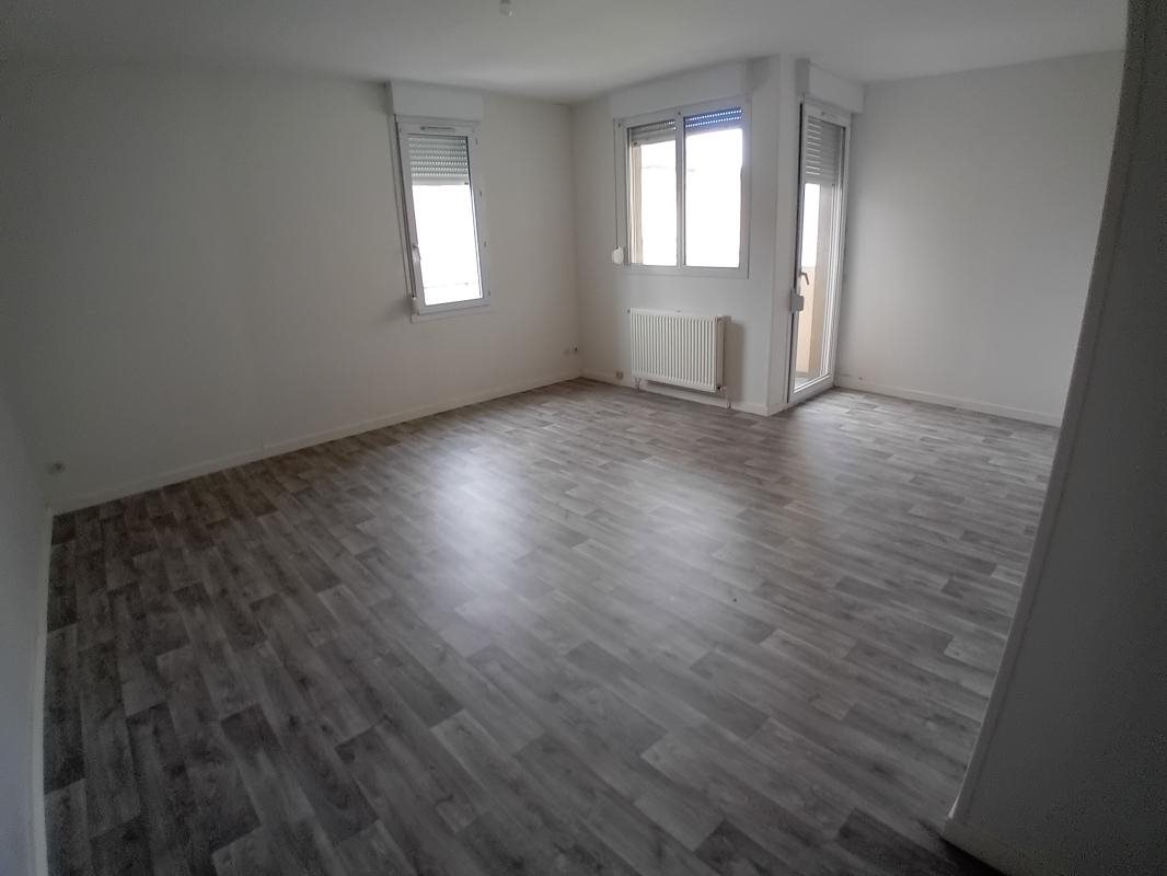 Appartement à louer, 83m², Autun