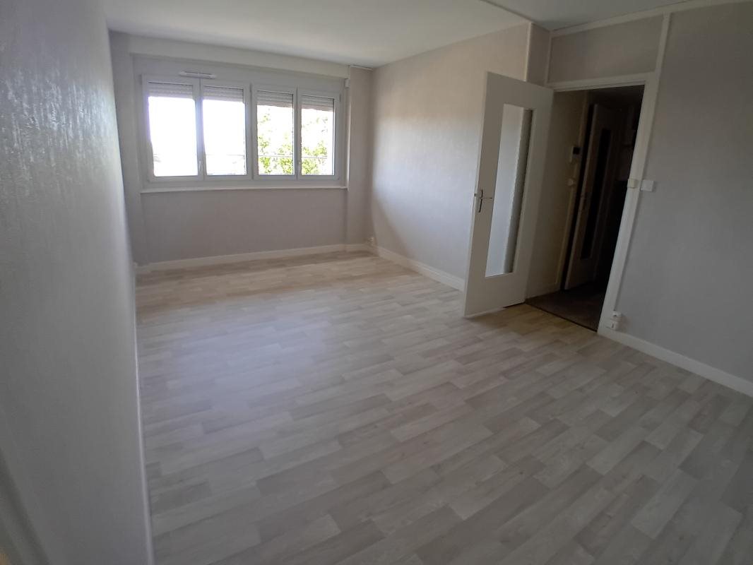 Appartement à louer, 55m², Autun