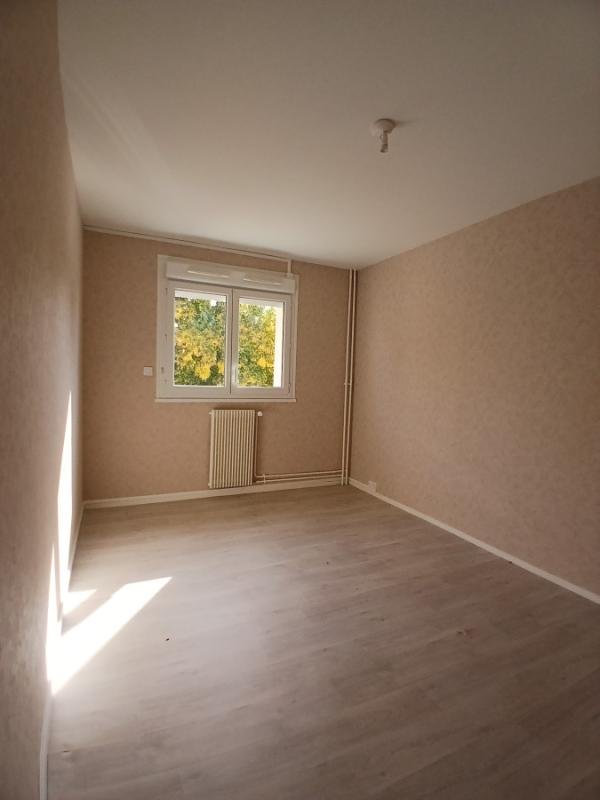 Appartement à louer, 89m², Etang-sur-Arroux