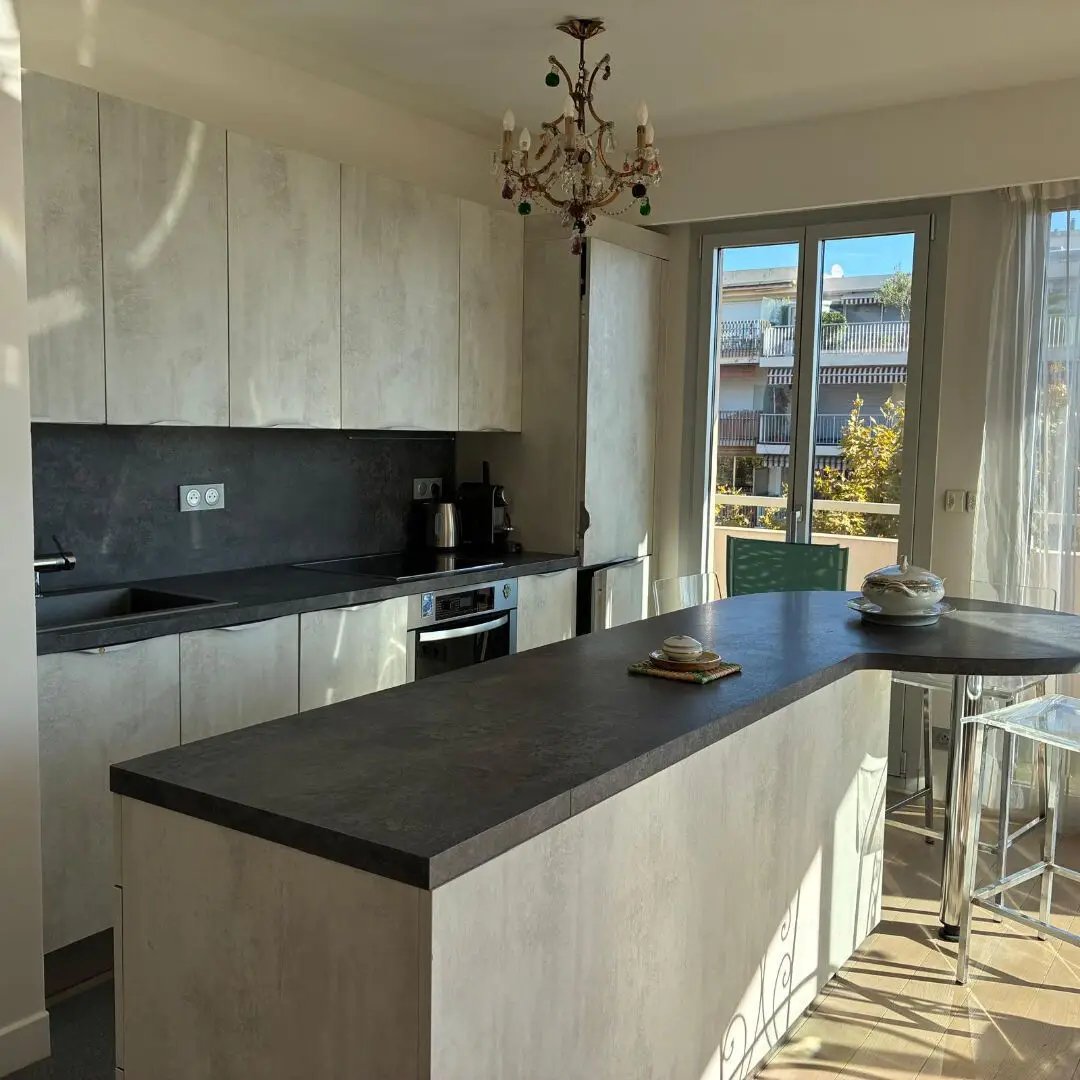 Appartement à louer, 68m², Antibes