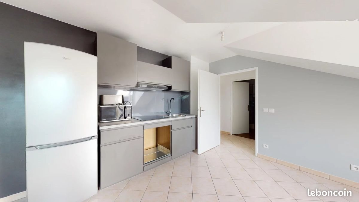 Appartement à louer, 35m², Pontault-Combault