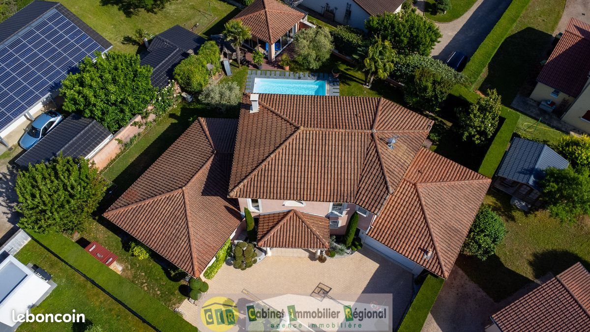 Maison à vendre, 230m², Saint-Romain-de-Jalionas
