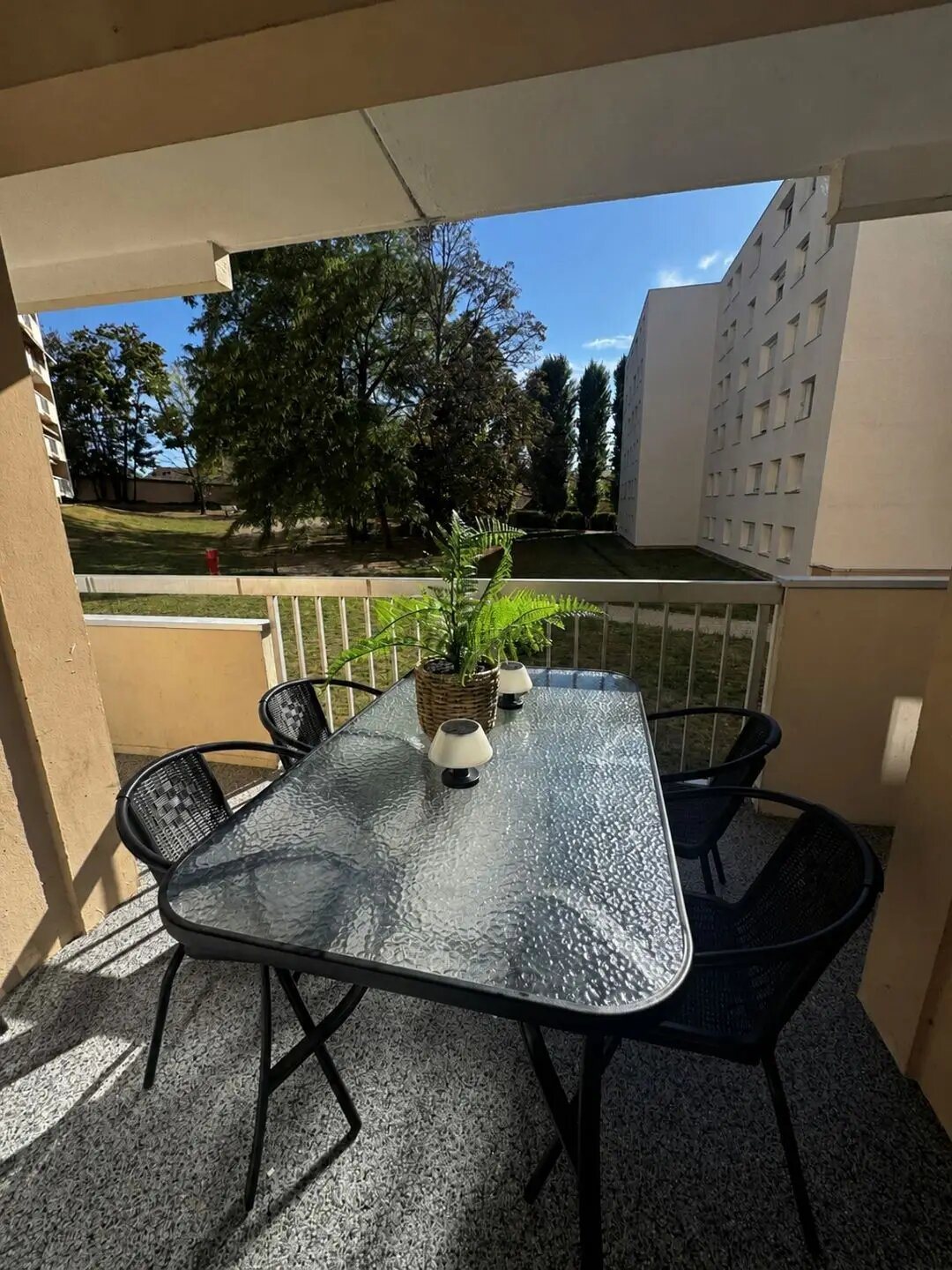 Appartement à vendre, 80m², Pont-de-Chéruy