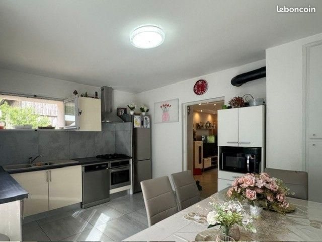 Maison à vendre, 205m², Saint-Cassin