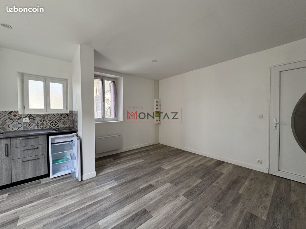 Appartement à louer, 23m², Beton-Bazoches