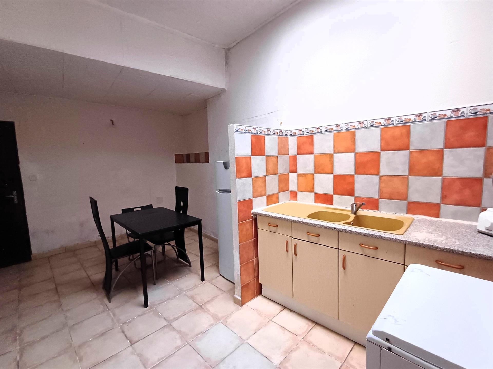 Appartement à vendre, 67m², Pont-Saint-Esprit