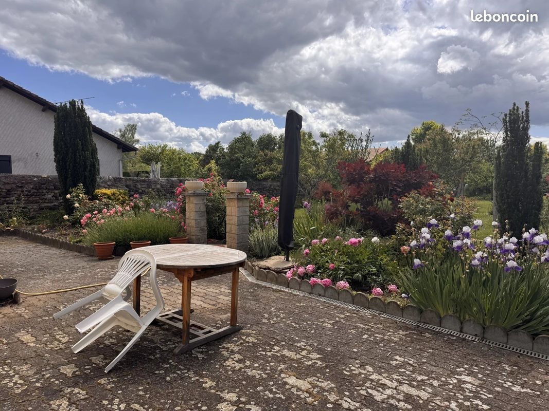 Maison à vendre, 161m², Le Breuil-sur-Couze
