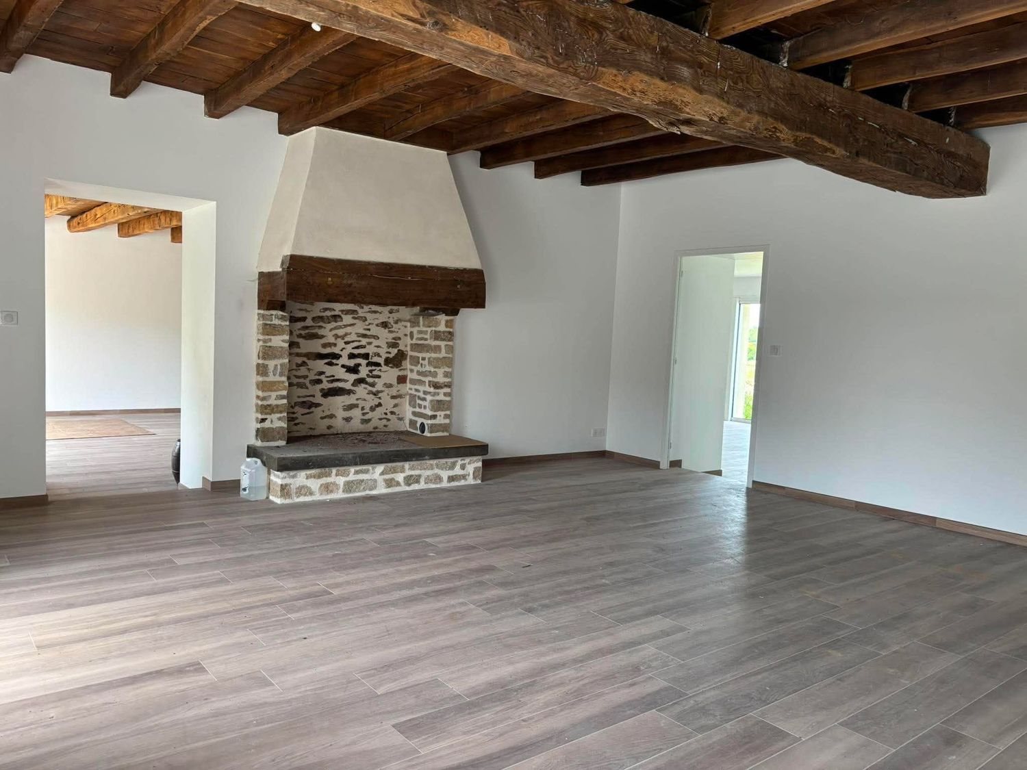 Maison à louer, 250m², Camoël