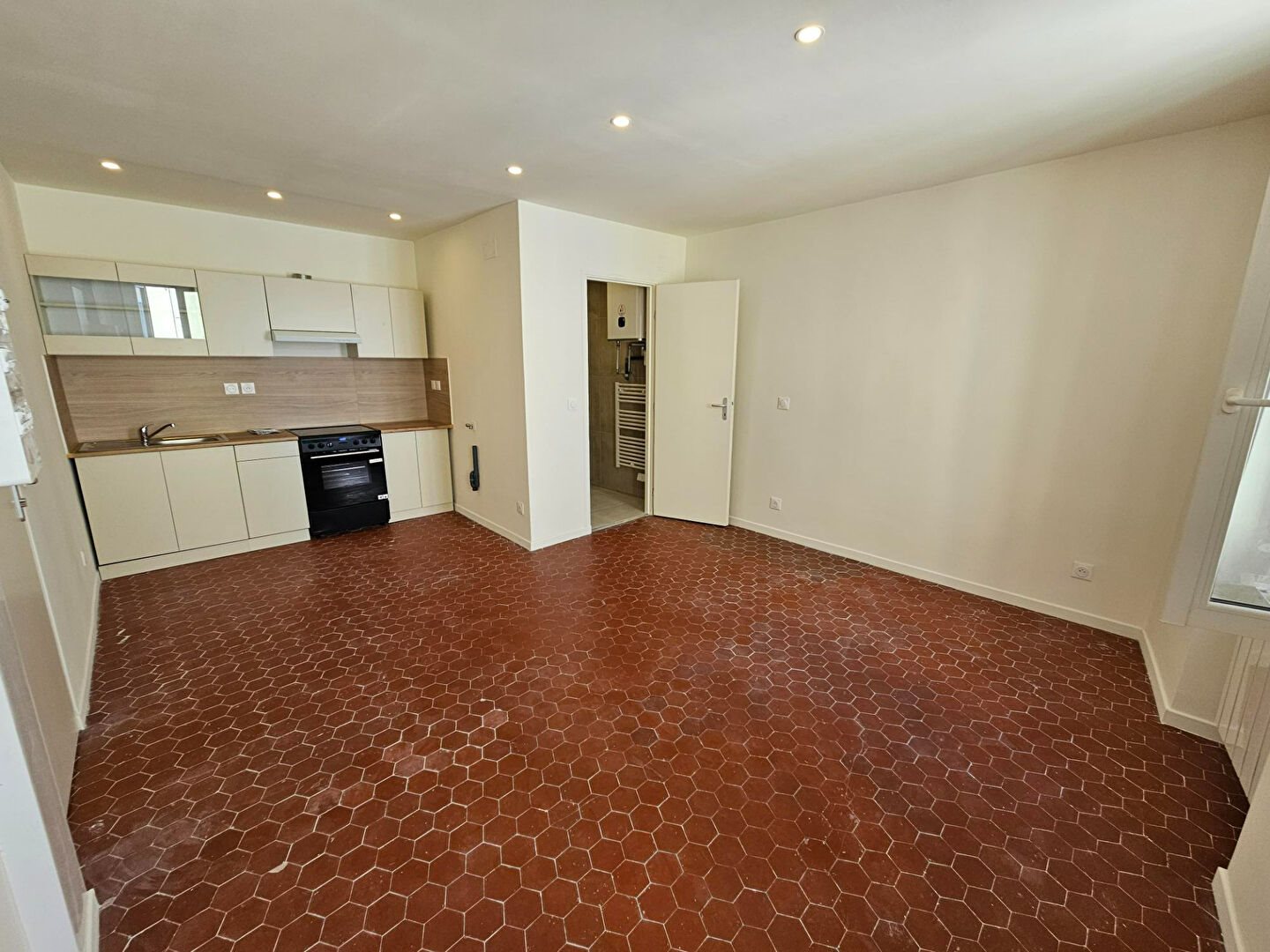 Appartement à louer, 23m², La Seyne-sur-Mer