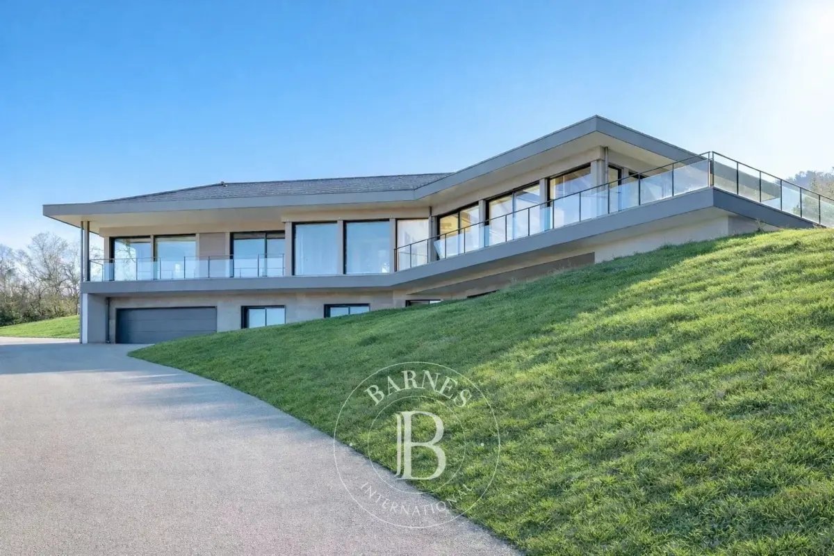 Maison à vendre, 342m², Saint-Jorioz