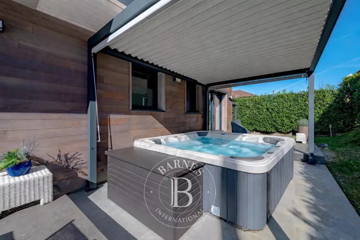 Maison à vendre, 230m², Sévrier
