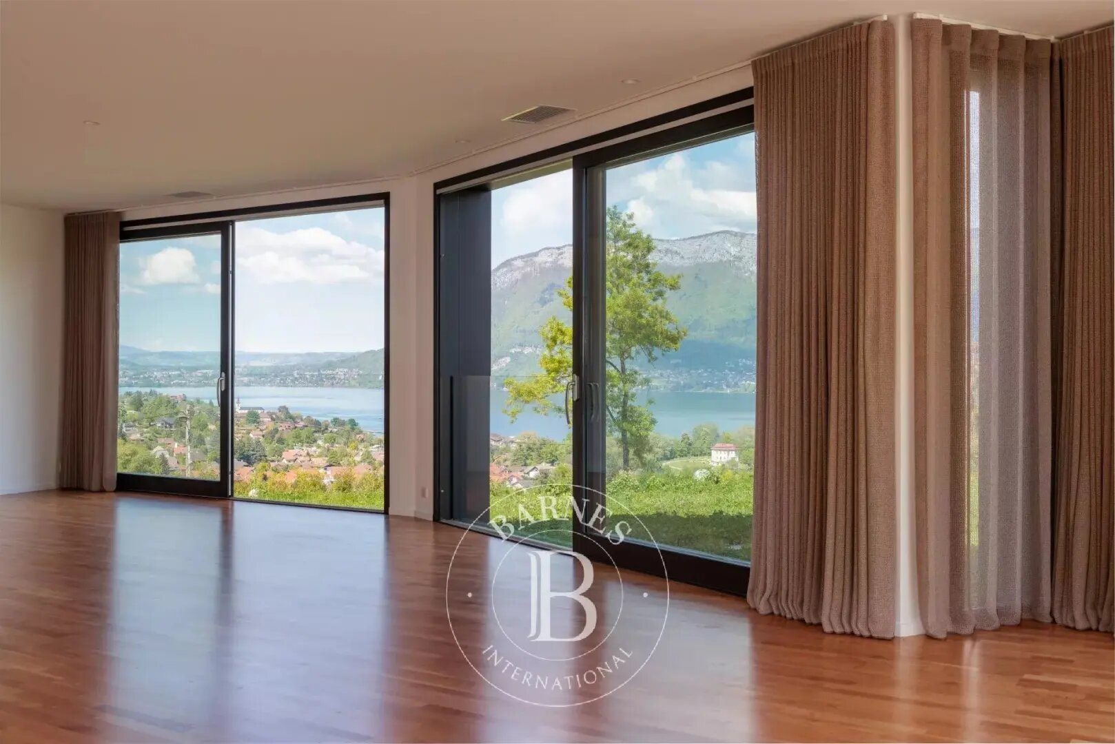 Maison à vendre, 330m², Sévrier