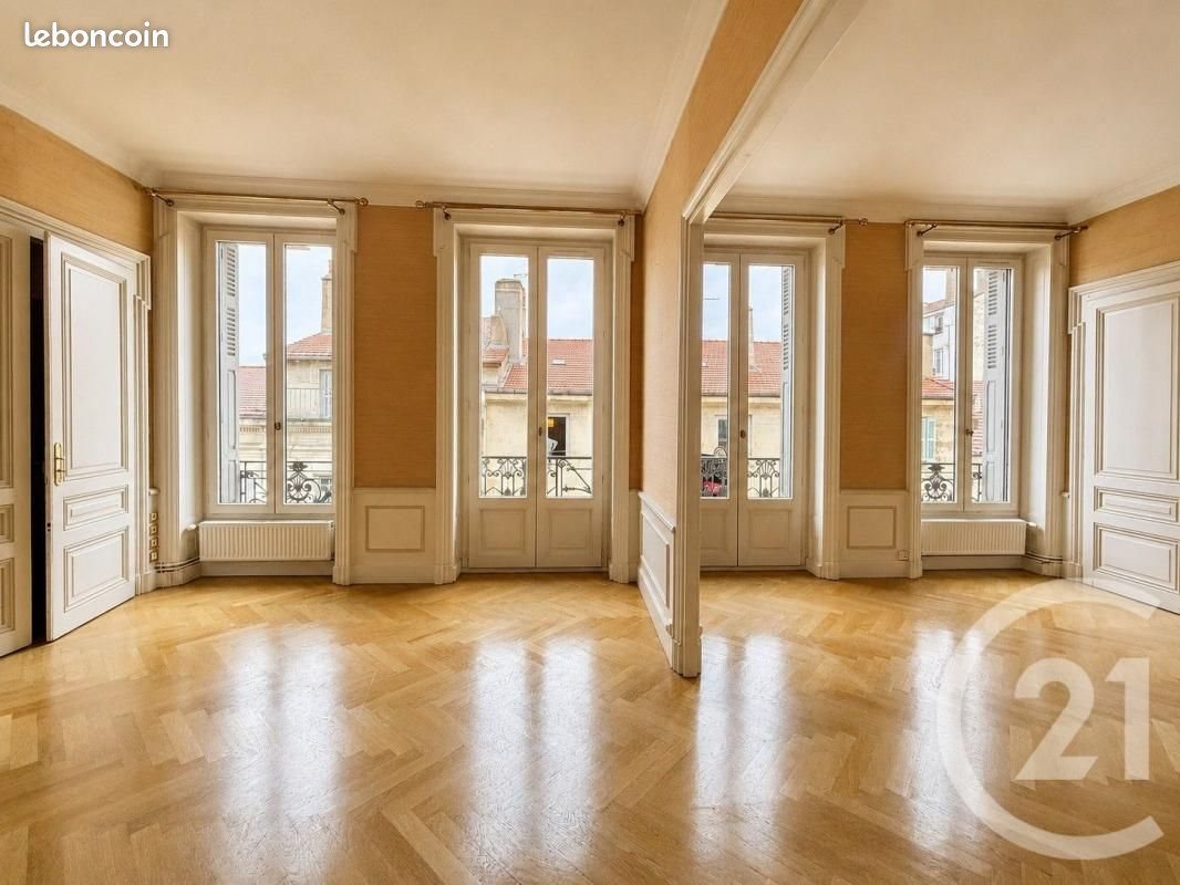 Appartement à vendre, 111m², Saint-Étienne