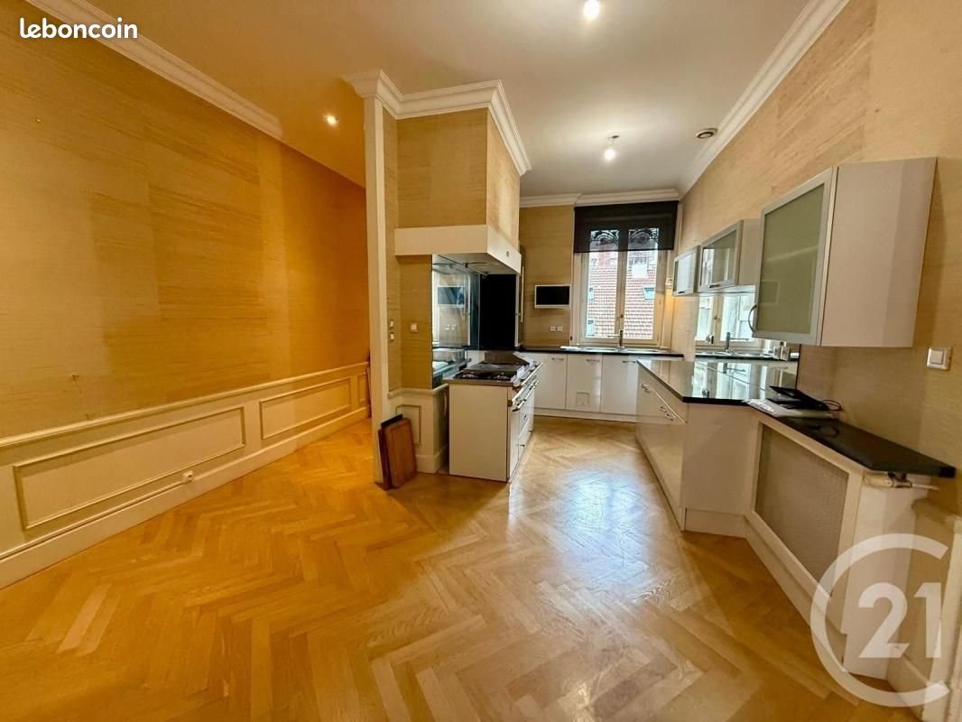 Appartement à vendre, 111m², Saint-Étienne