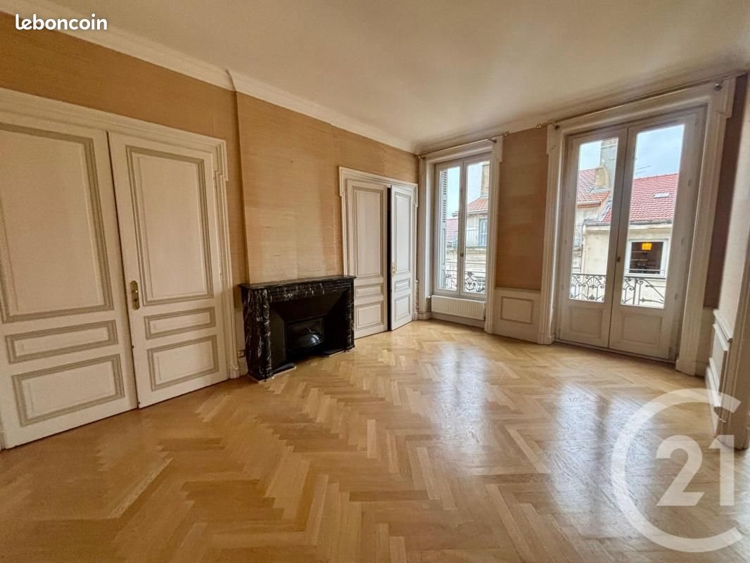 Appartement à vendre, 111m², Saint-Étienne