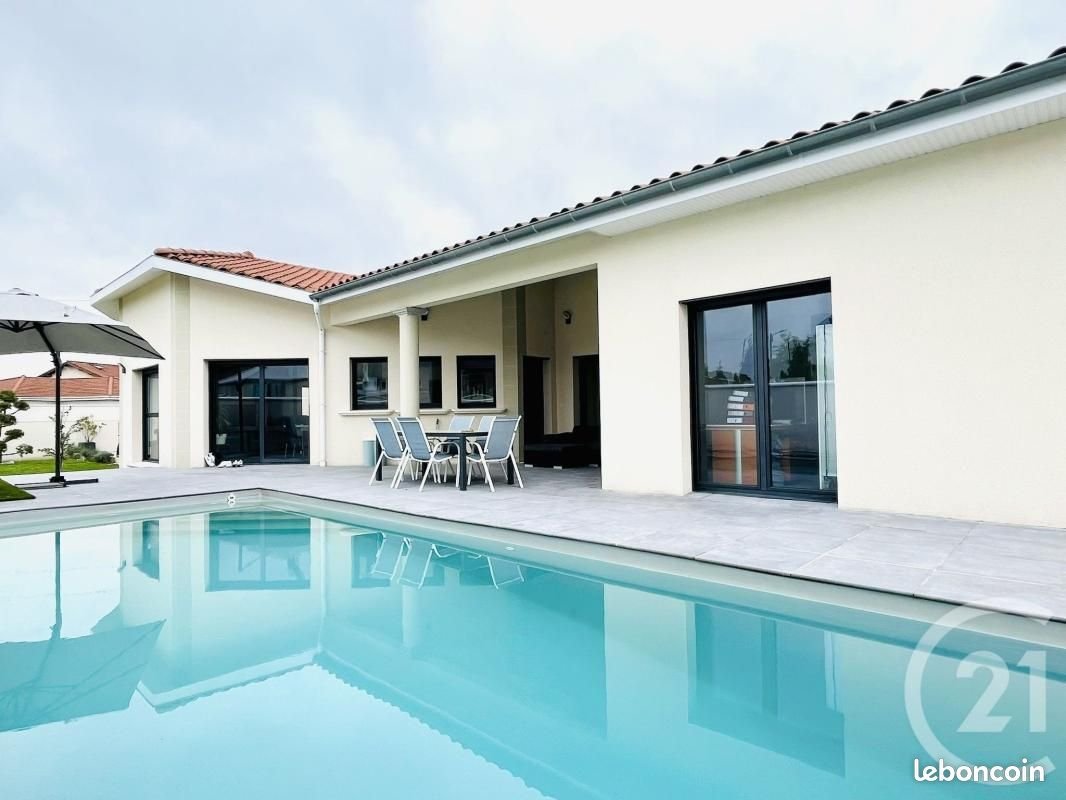 Maison à vendre, 208m², Andrézieux-Bouthéon