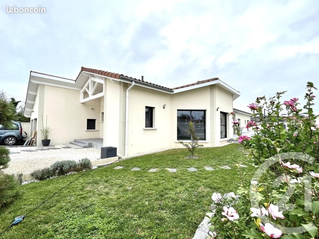 Maison à vendre, 208m², Andrézieux-Bouthéon