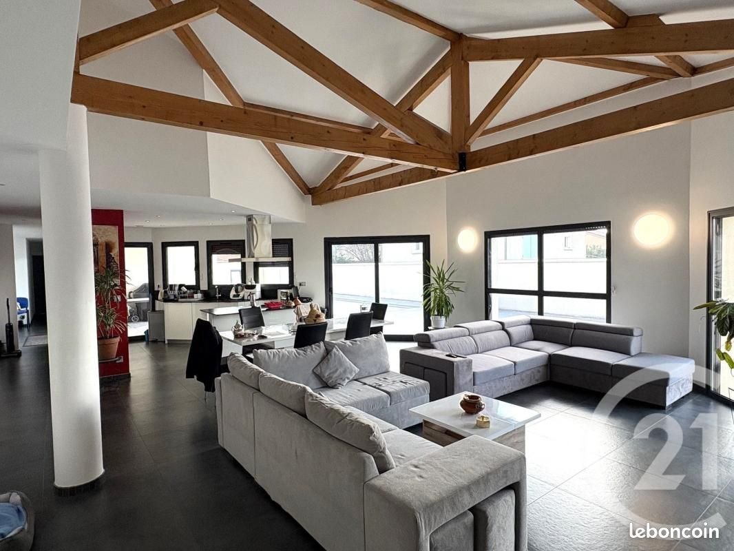 Maison à vendre, 208m², Andrézieux-Bouthéon