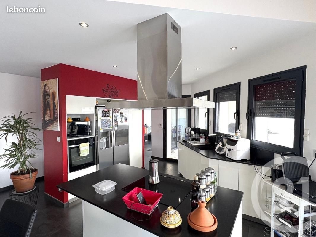 Maison à vendre, 208m², Andrézieux-Bouthéon