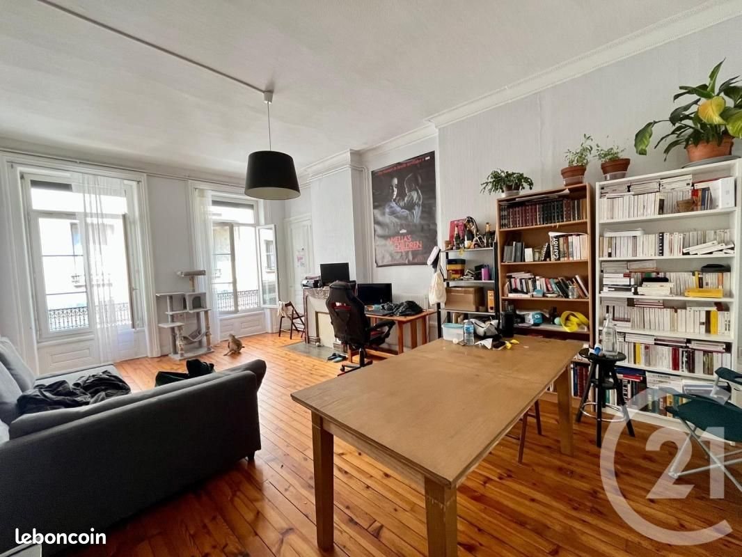 Appartement à vendre, 67m², Saint-Etienne