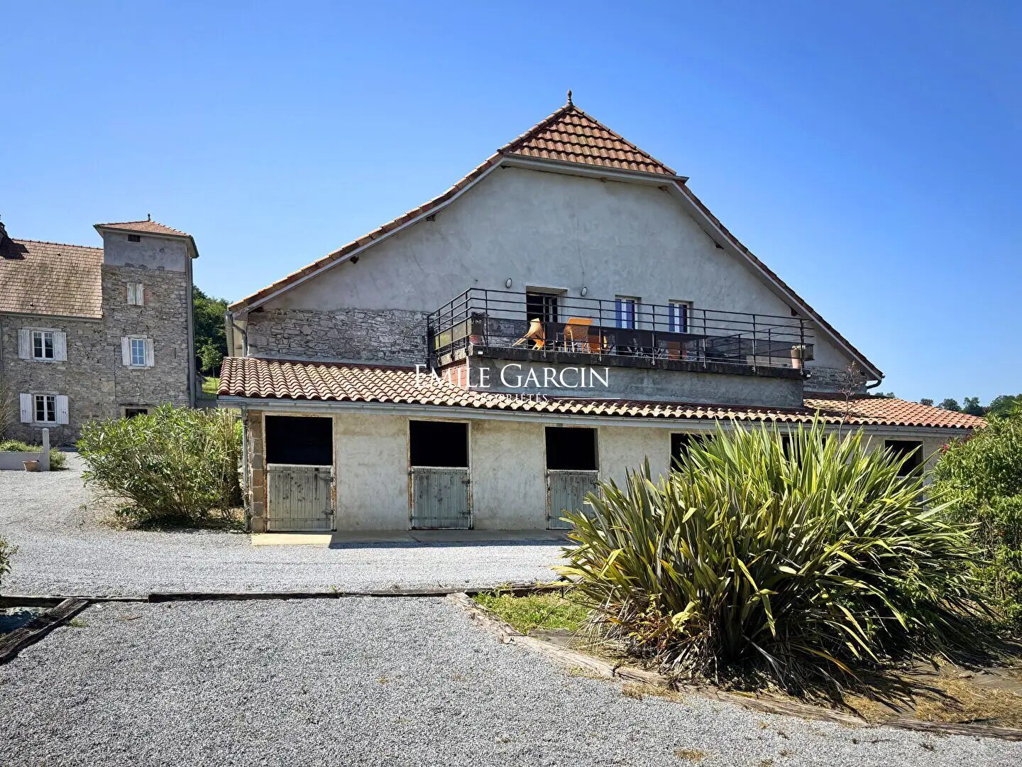 Maison à vendre, 950m², Sauveterre-de-Béarn