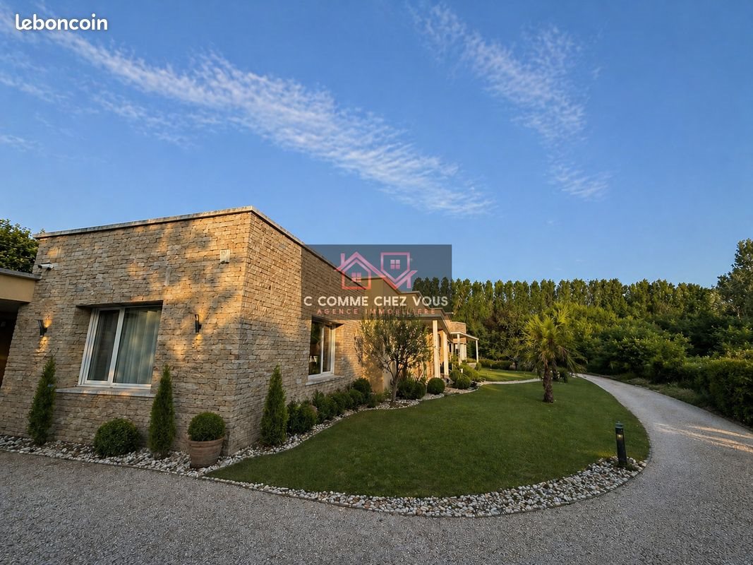 Maison à vendre, 322m², Brie-Comte-Robert